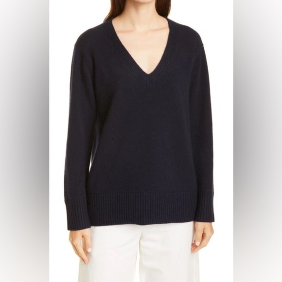 Vince Sweaters - VINCE 100% Cashmere Women's Navy V-Neck Sweater Size XXL